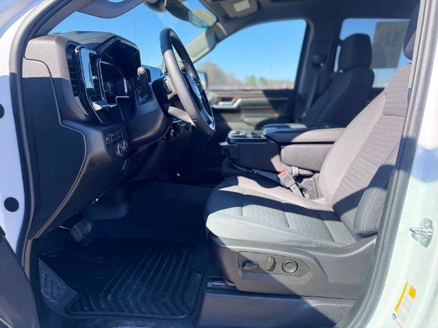 Used 2024 Chevrolet Silverado 1500 RST w/ Z71 Off-Road Package image 17