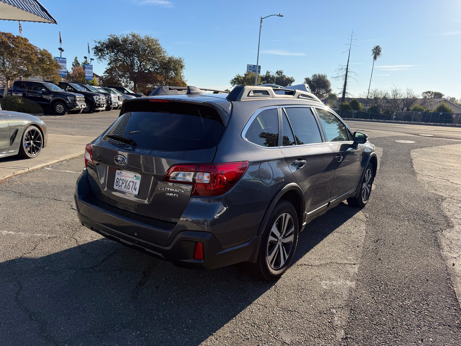 Used 2018 Subaru Outback 3.6R Limited AWD/4WD image 5
