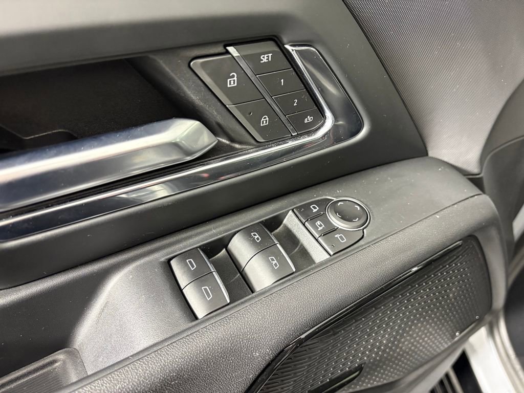 Used 2025 Chevrolet Silverado EV RST image 14