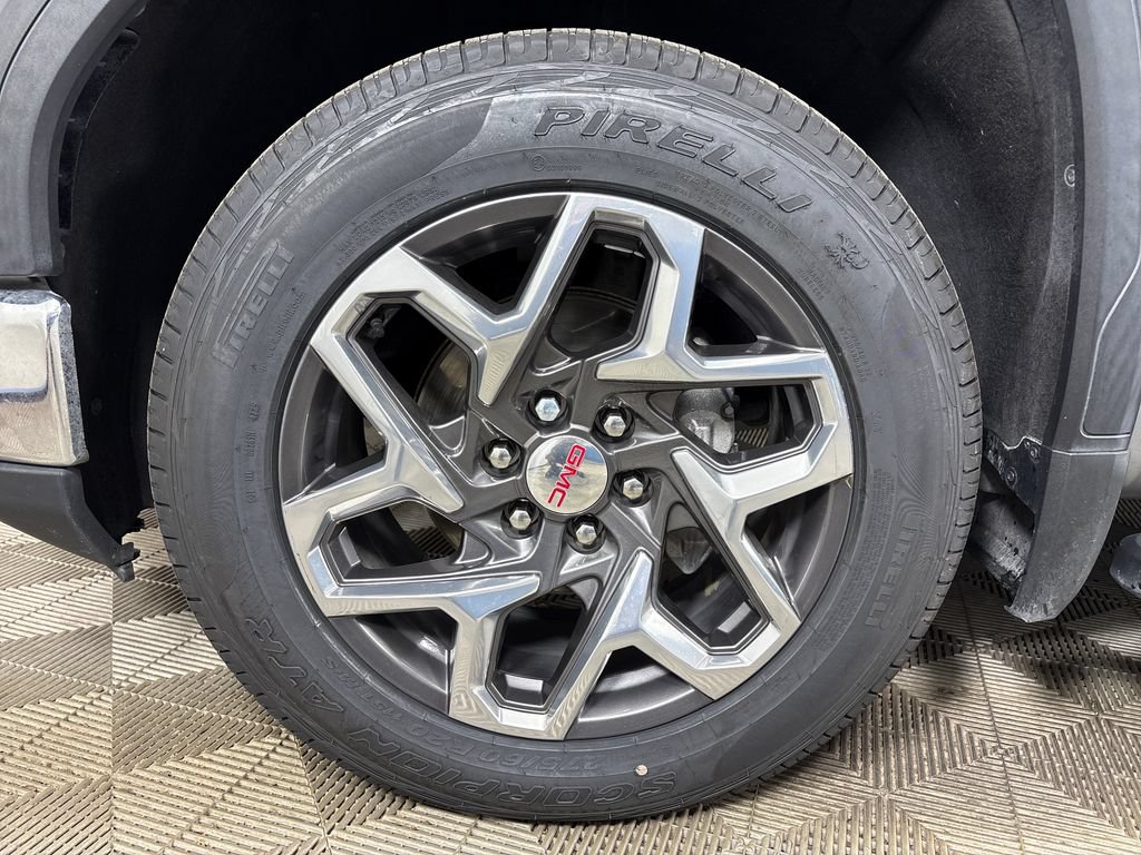 Used 2023 GMC Sierra 1500 SLT AWD/4WD image 12