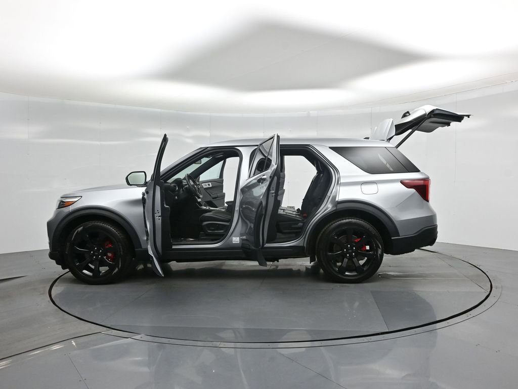 Certified 2022 Ford Explorer ST w/ Equipment Group 401A image 60