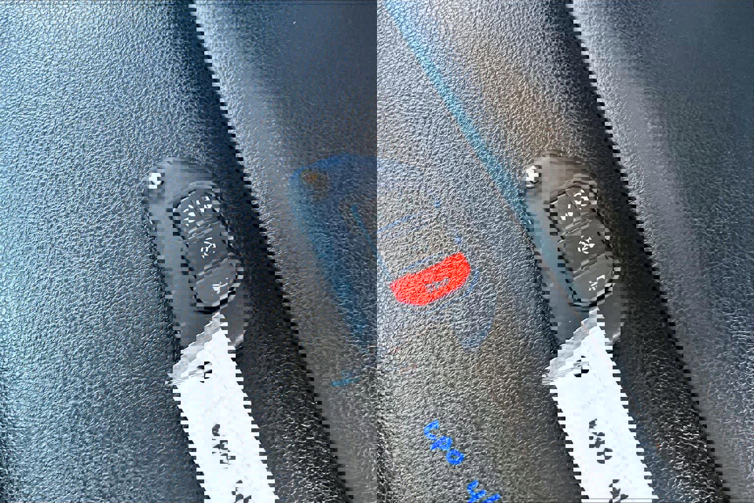 Used 2023 Jeep Gladiator Rubicon w/ Cold Weather Group AWD/4WD image 13