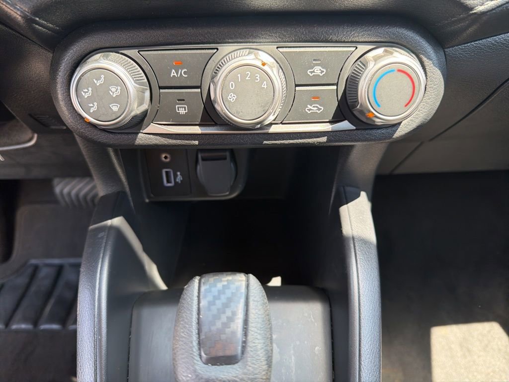Used 2024 Nissan Versa S w/ S Plus Package image 26
