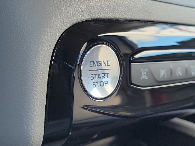Certified 2023 Ford Escape Platinum w/ Premium Technology Package AWD/4WD image 21