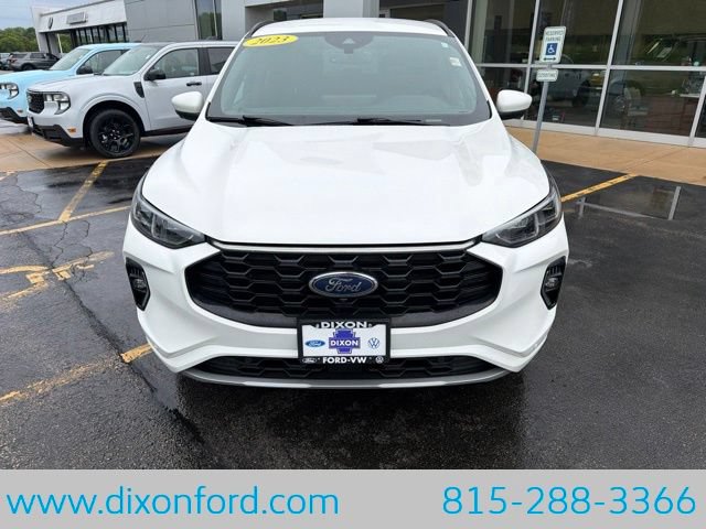 Certified 2023 Ford Escape ST-Line Elite AWD/4WD image 2