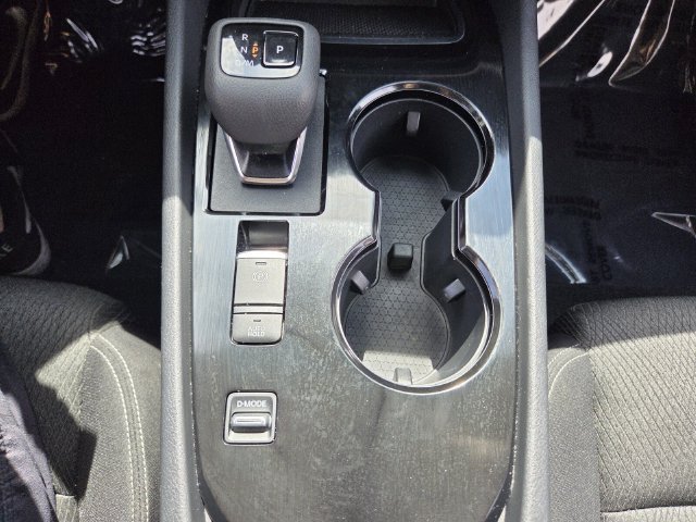 Used 2026 Nissan Rogue SV w/ Cold Weather Package FWD image 25