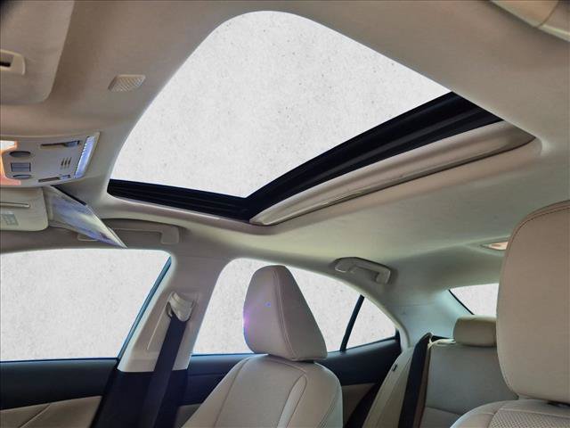 Used 2020 Lexus IS 300 w/ Navigation Package RWD image 16