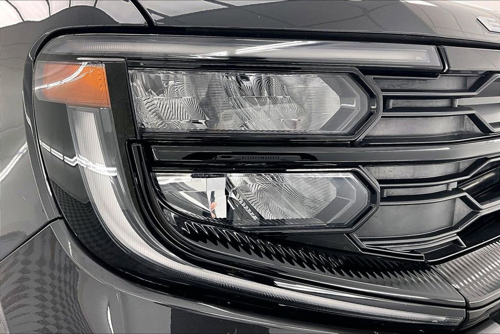 Certified 2025 Ford Expedition Active AWD/4WD image 30