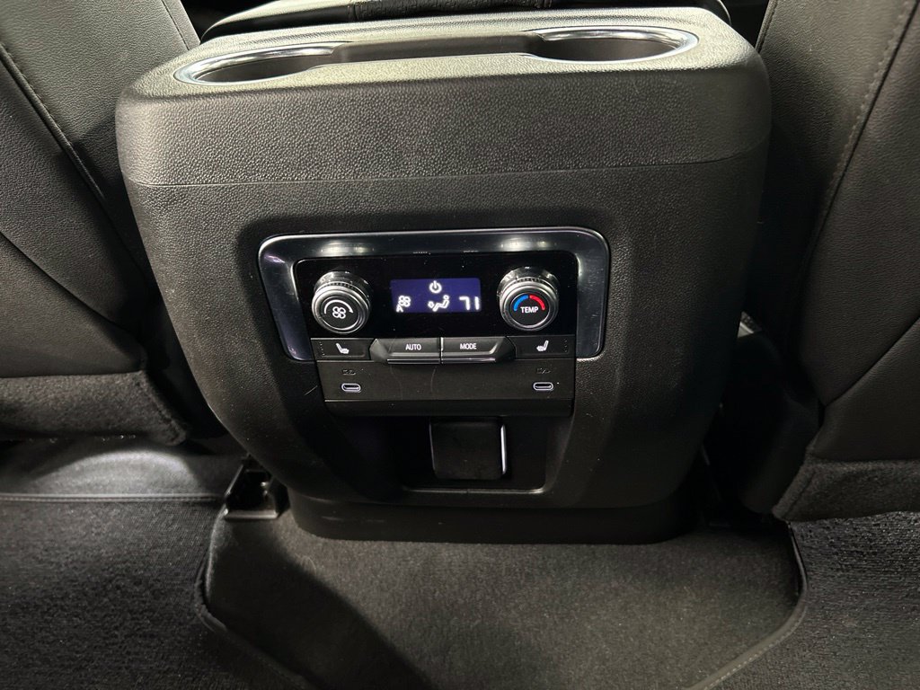 Used 2026 GMC Yukon AT4 w/ Premium Trailering Package AWD/4WD image 30