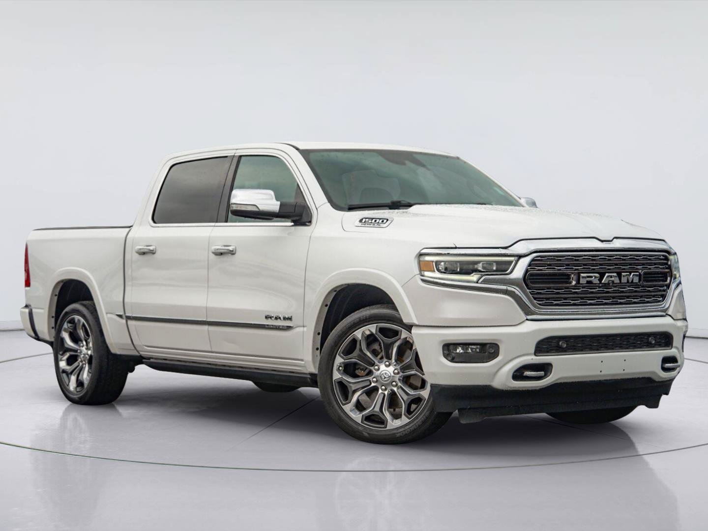 Used 2020 RAM 1500 Limited AWD/4WD image 1
