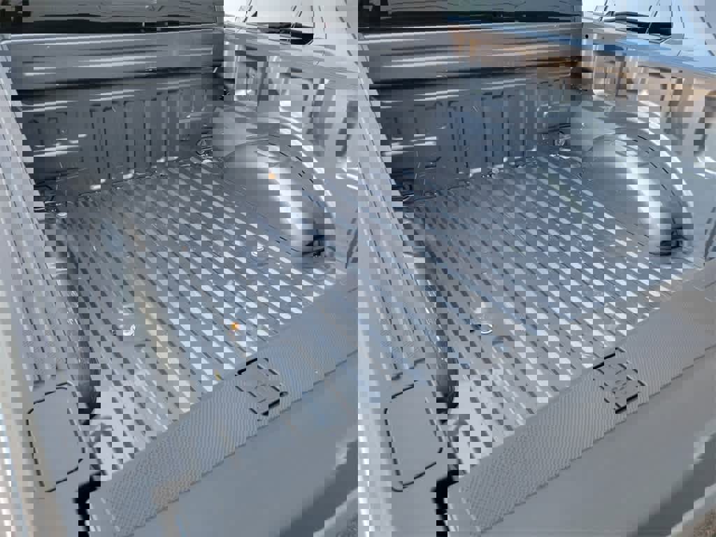 Certified 2022 Ford F150 XLT w/ Equipment Group 302A High image 7