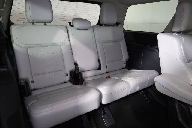 Certified 2025 Ford Expedition Platinum w/ Driver's Package AWD/4WD image 12