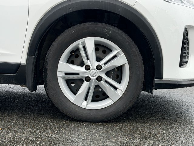 Used 2024 Nissan Kicks S FWD image 26