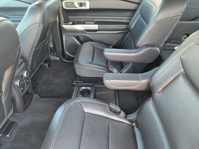 Certified 2021 Ford Explorer XLT w/ Equipment Group 202A image 9