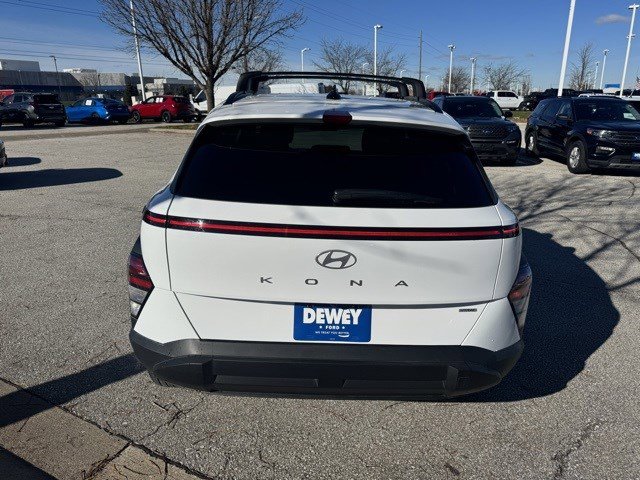 Used 2025 Hyundai Kona SEL image 7