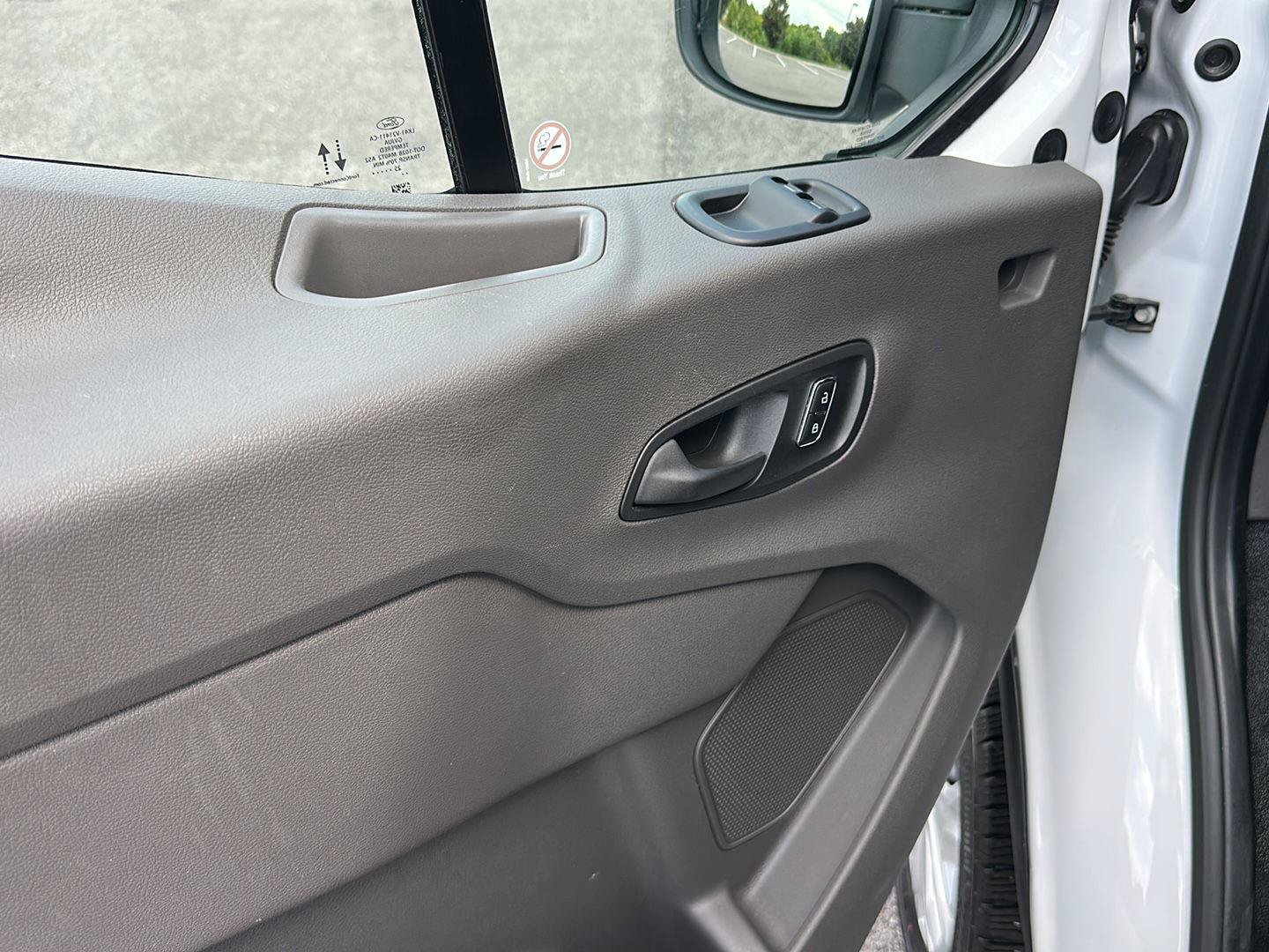 Certified 2025 Ford Transit 250 Low Roof w/ Exterior Upgrade Package RWD image 15