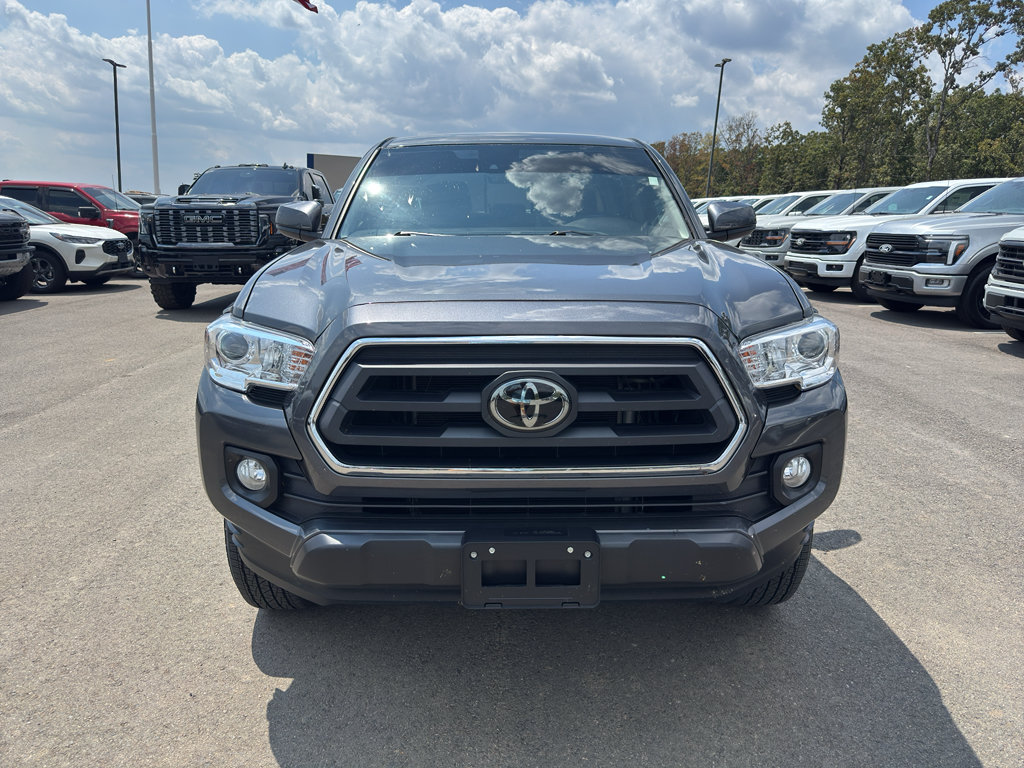Used 2023 Toyota Tacoma SR5 RWD image 2