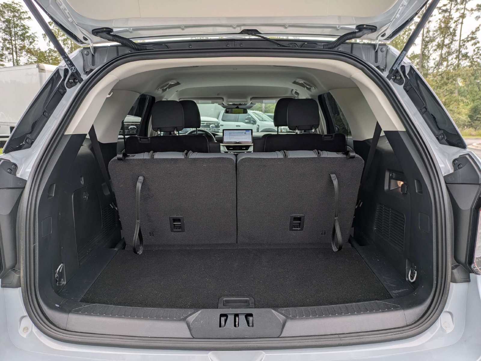 Certified 2026 Ford Explorer Active RWD image 14