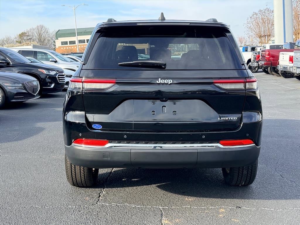 Used 2023 Jeep Grand Cherokee Limited image 5