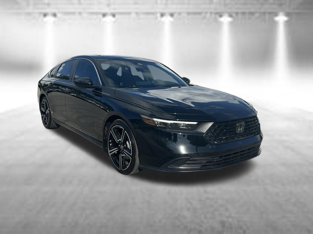 Used 2024 Honda Accord Sport image 2
