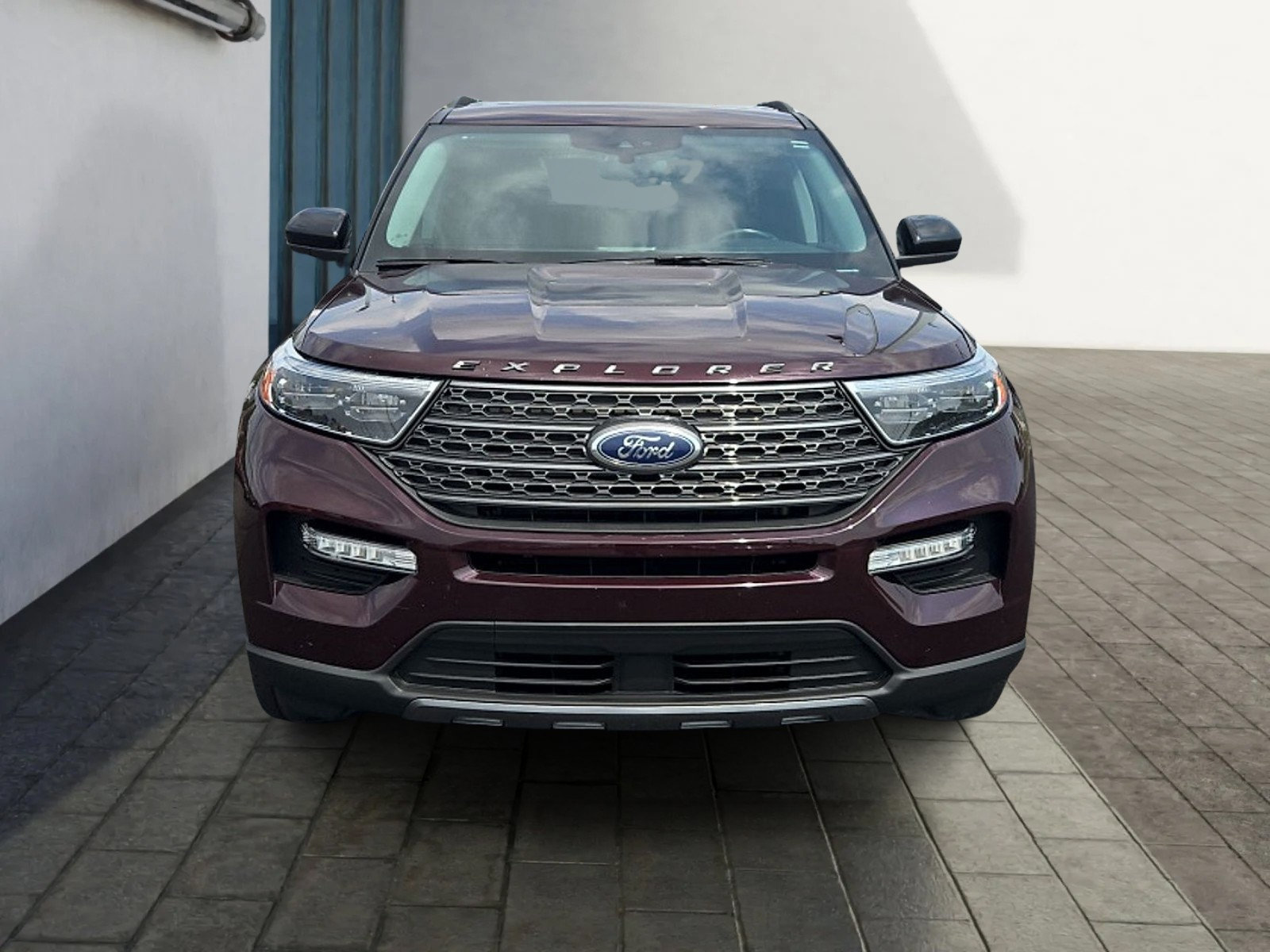 Certified 2023 Ford Explorer XLT w/ Equipment Group 202A AWD/4WD image 8