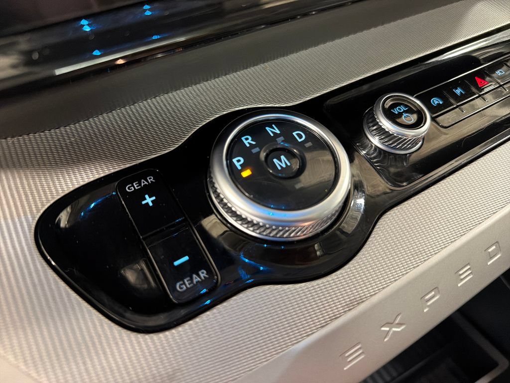 Certified 2025 Ford Expedition Active RWD image 31