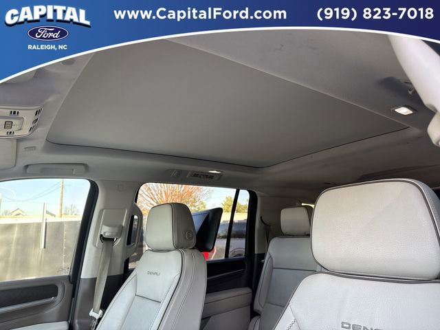 Used 2021 GMC Yukon XL Denali w/ Denali Premium Package image 21