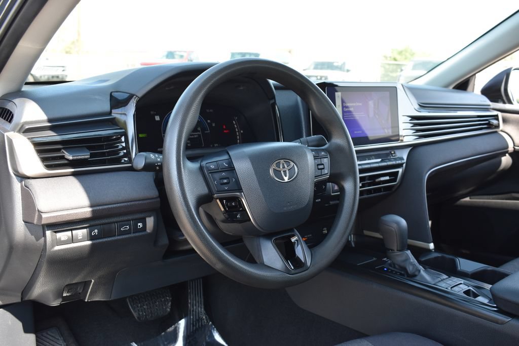 Used 2025 Toyota Camry LE FWD image 24