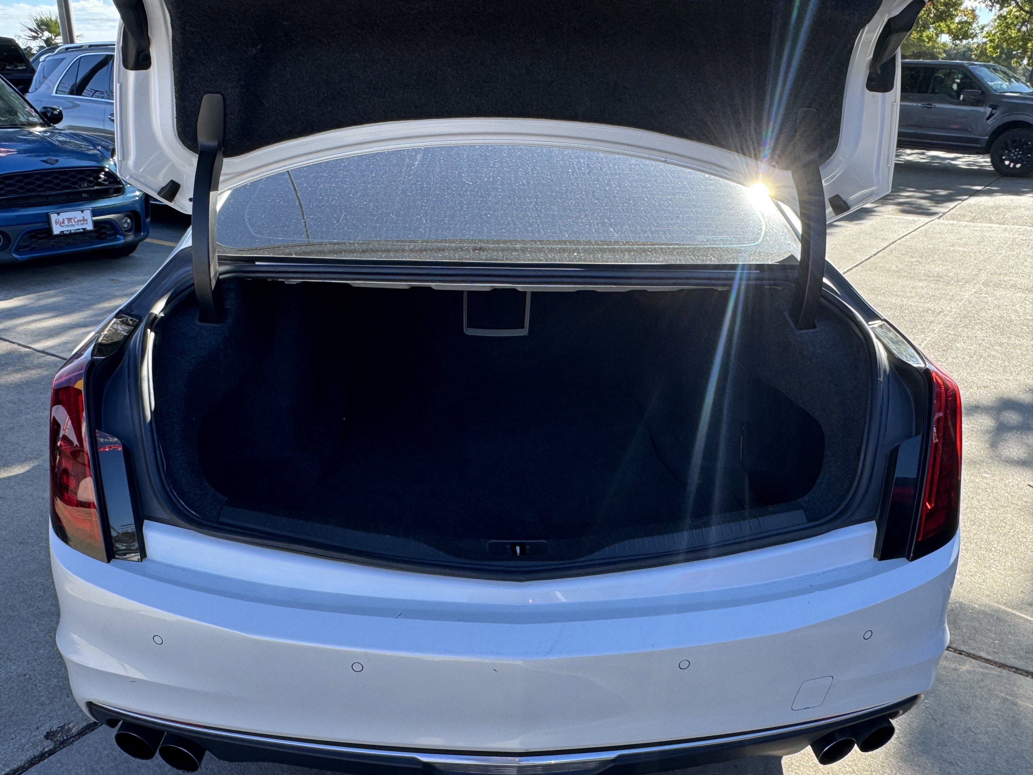 Used 2019 Cadillac CT6 Luxury w/ Driver Awareness Package image 9