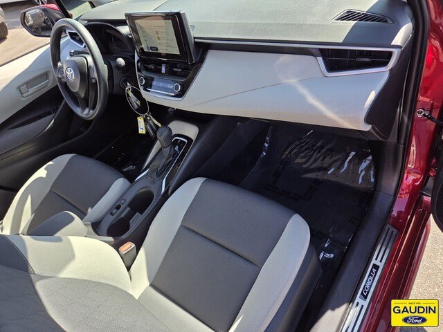 Used 2026 Toyota Corolla LE FWD image 16