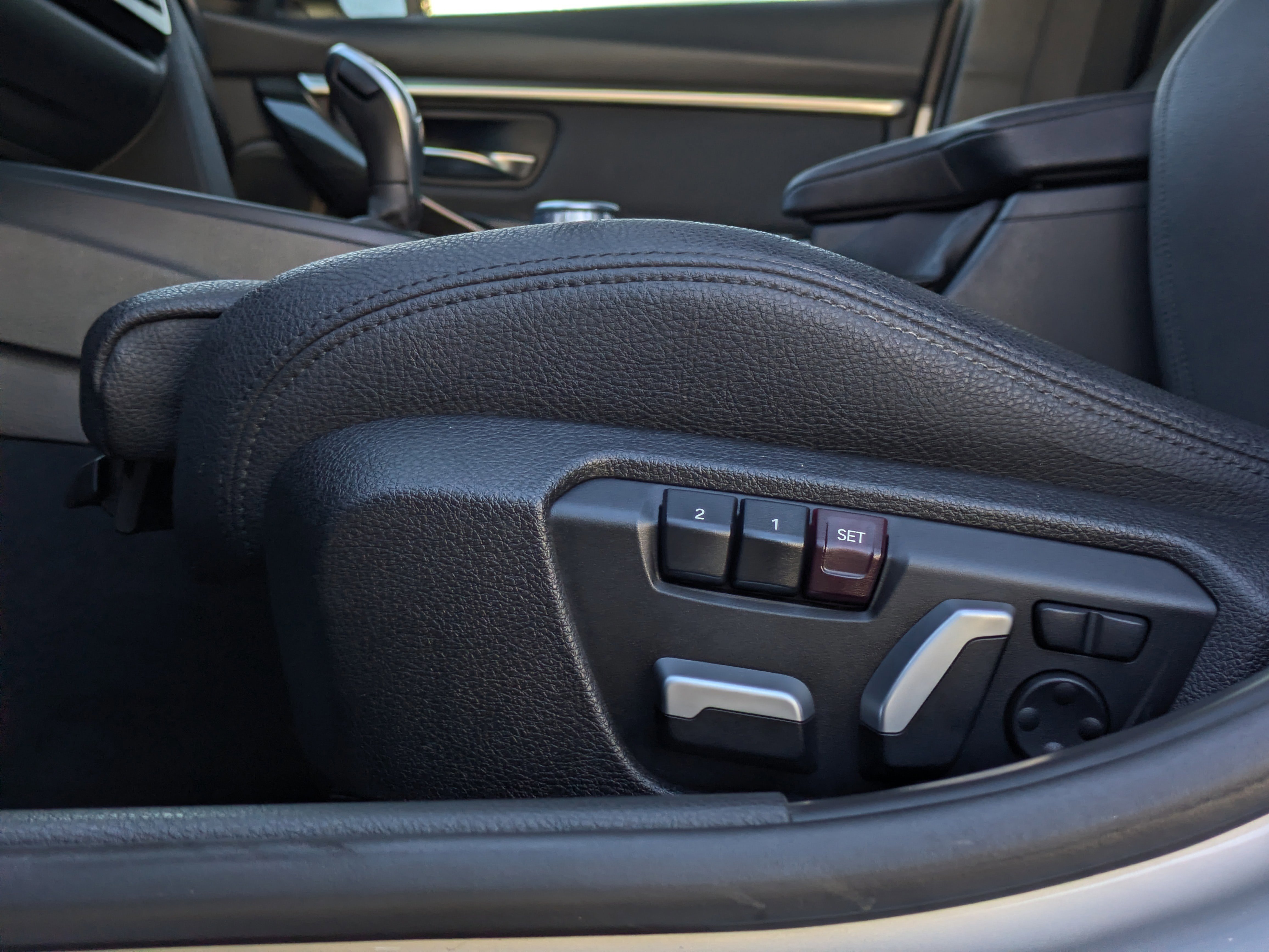 Used 2018 BMW 330i xDrive Sedan image 21