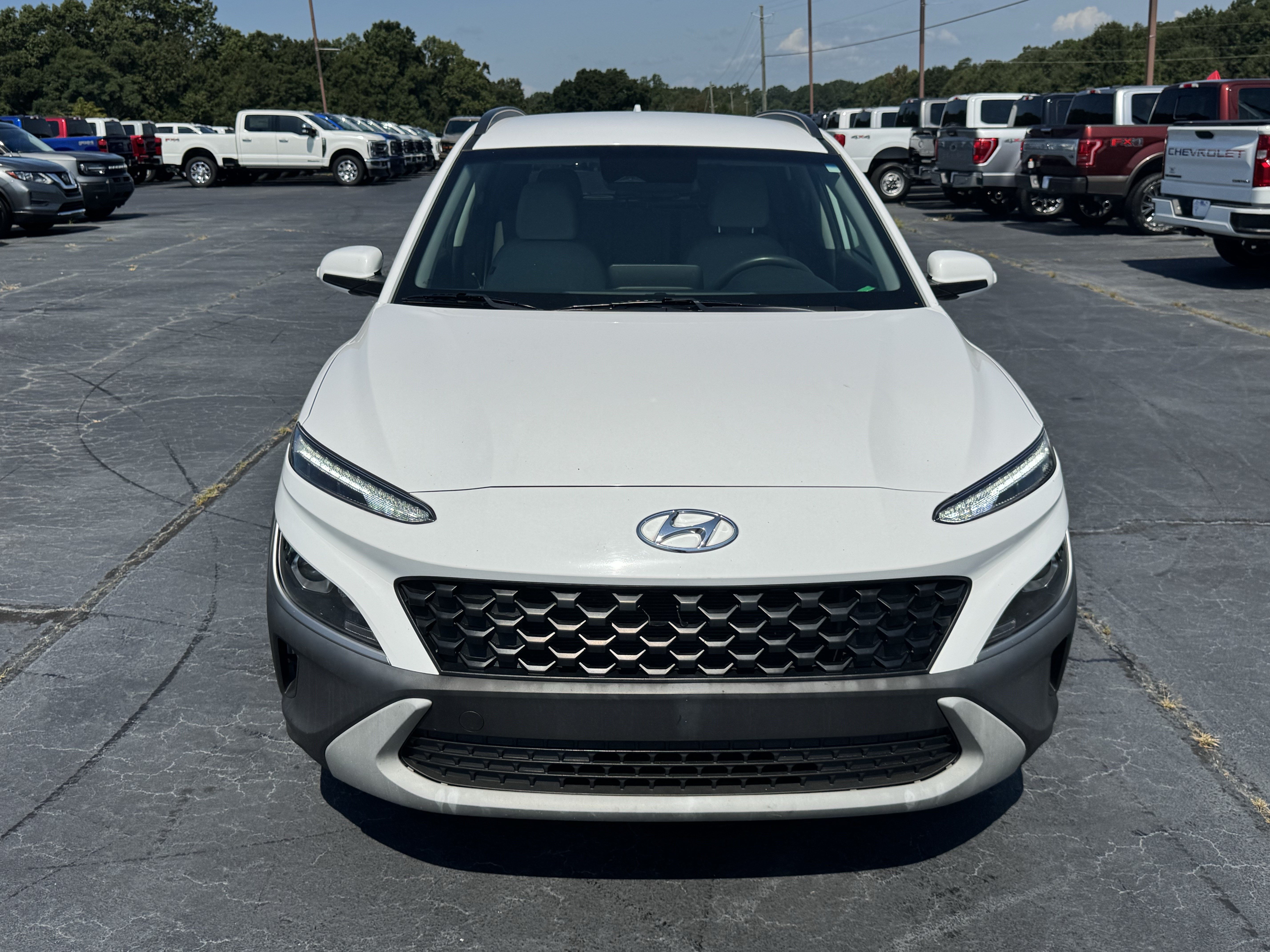 Used 2023 Hyundai Kona SEL w/ Cargo Package AWD/4WD image 3