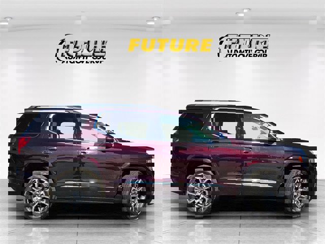 Used 2021 GMC Acadia Denali w/ Denali Technology Package image 3