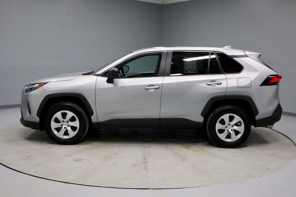 Used 2024 Toyota RAV4 LE image 2