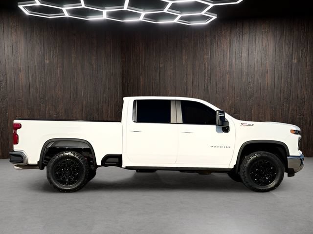 Used 2024 Chevrolet Silverado 2500 LT w/ Convenience Package AWD/4WD image 8