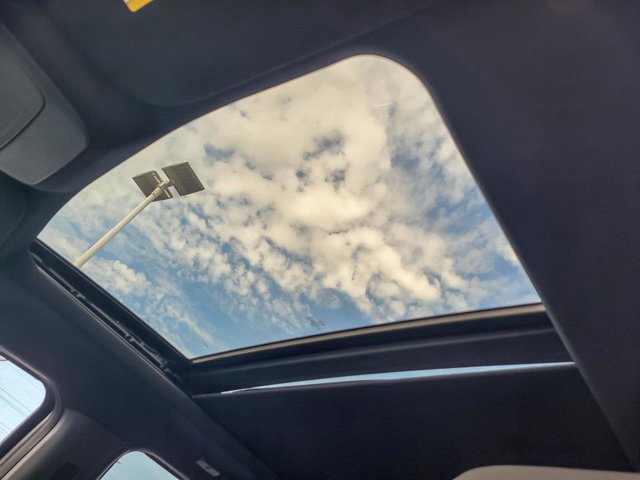 Certified 2022 Ford F150 XLT w/ Equipment Group 302A High image 15