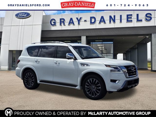 Used 2024 Nissan Armada Platinum w/ Captain's Chairs Package RWD image 1