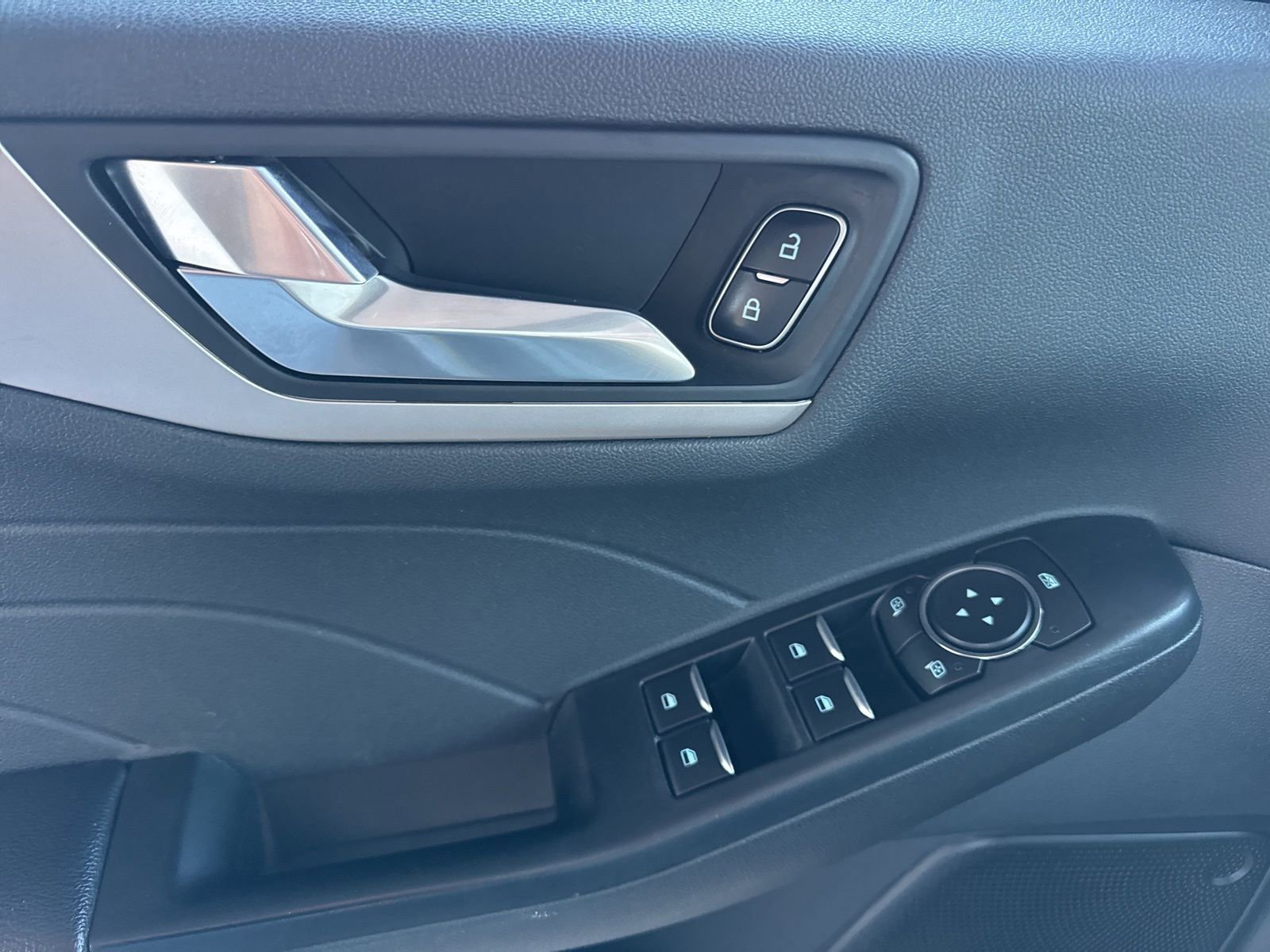 Certified 2022 Ford Escape SEL image 26