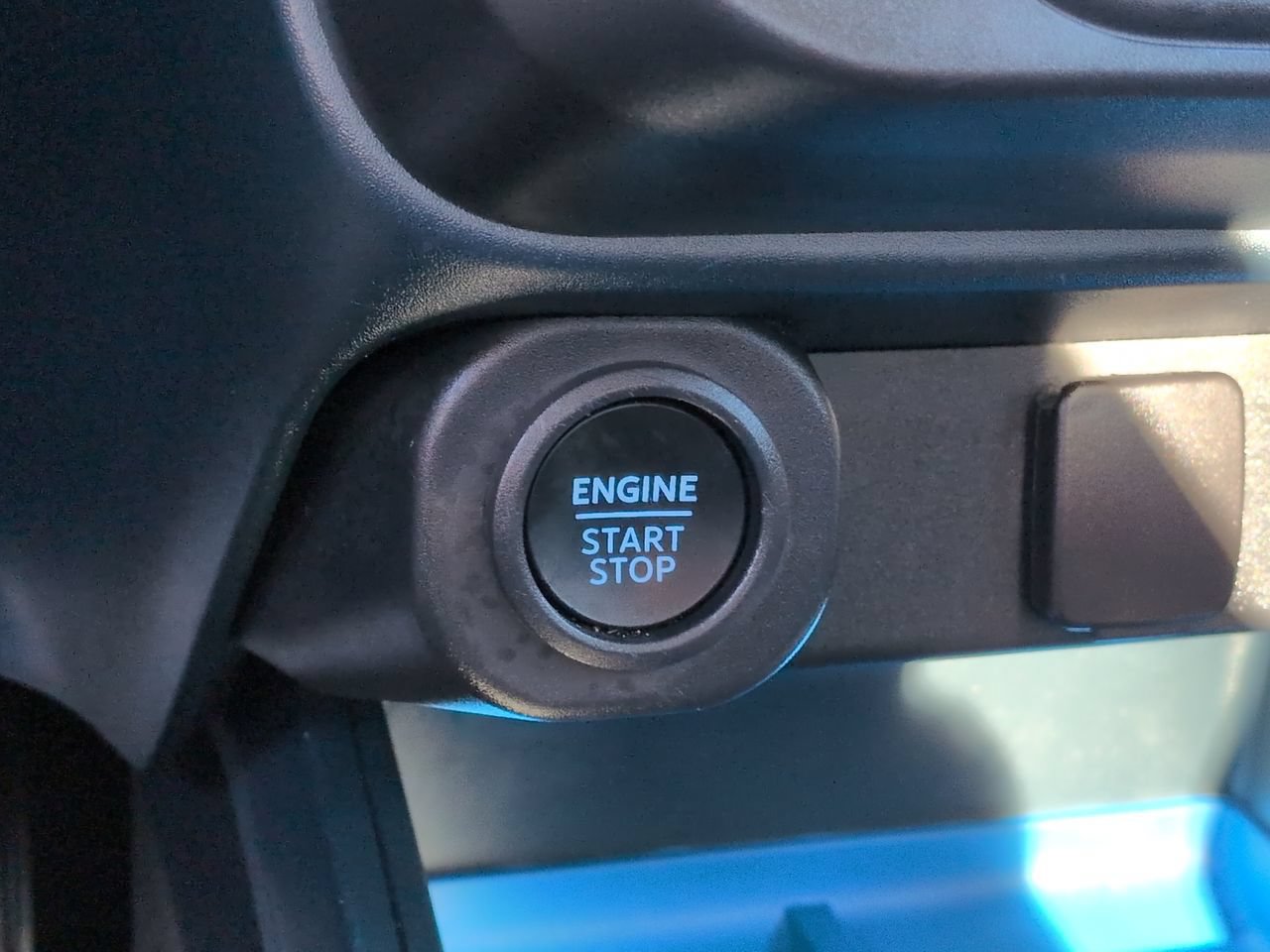 Certified 2025 Ford Maverick XLT w/ XLT Luxury Package FWD image 27