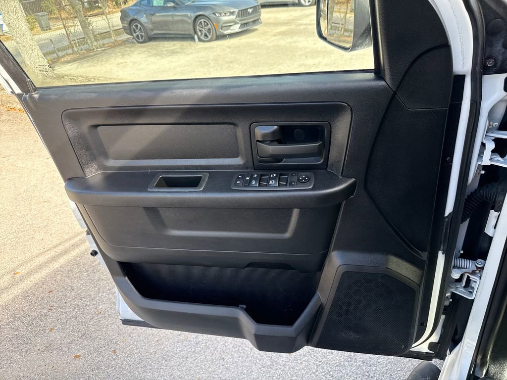 Used 2022 RAM 2500 Tradesman w/ Chrome Appearance Group image 13