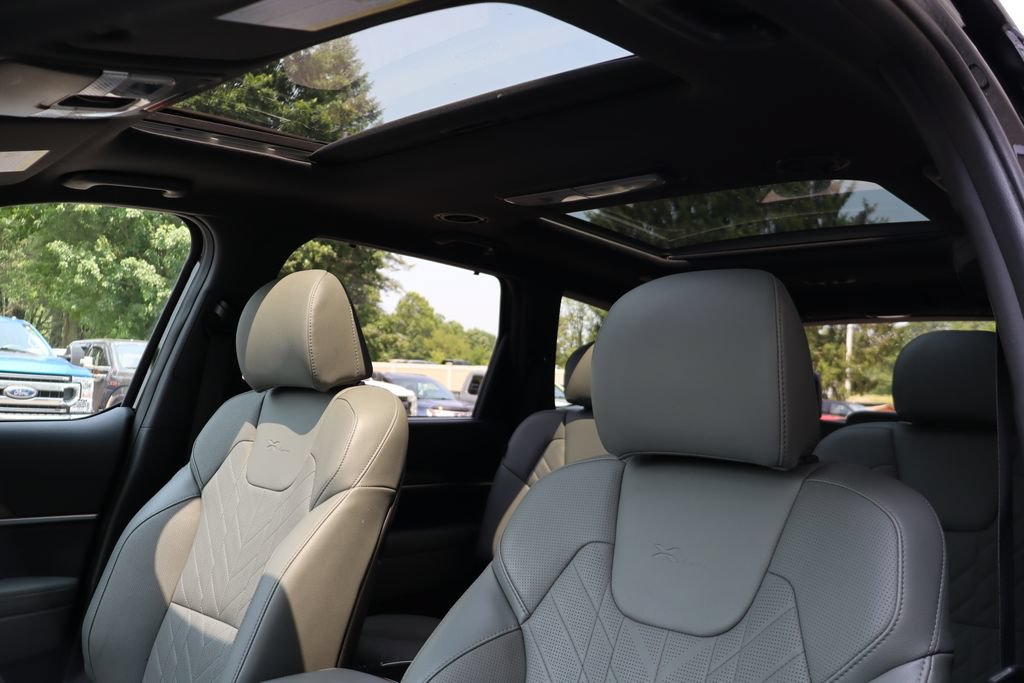 Used 2024 Kia Telluride SX X-Line AWD/4WD image 4