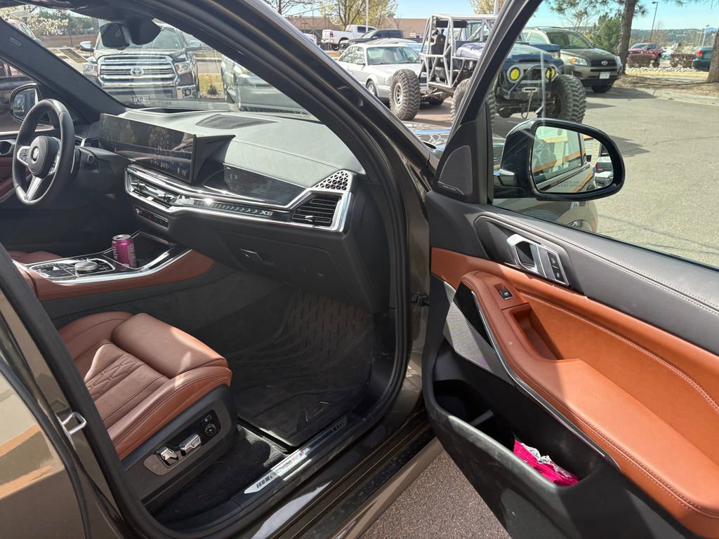 Used 2026 BMW X5 xDrive40i w/ M Sport Package image 61
