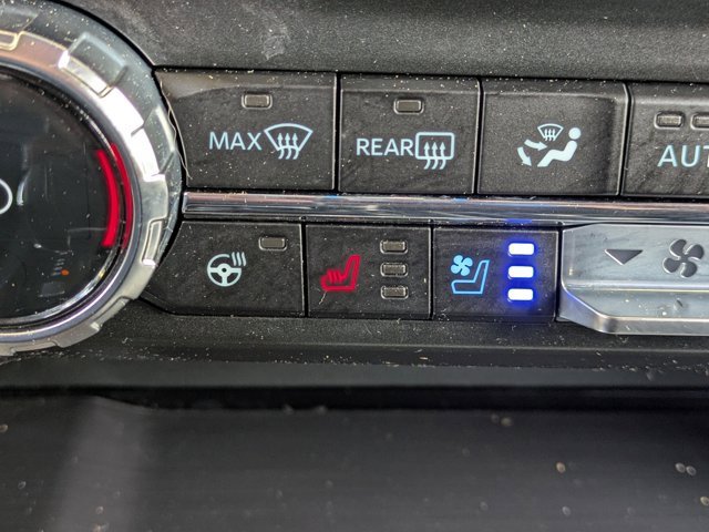 Certified 2022 Ford F150 Lariat w/ Equipment Group 502A High image 30