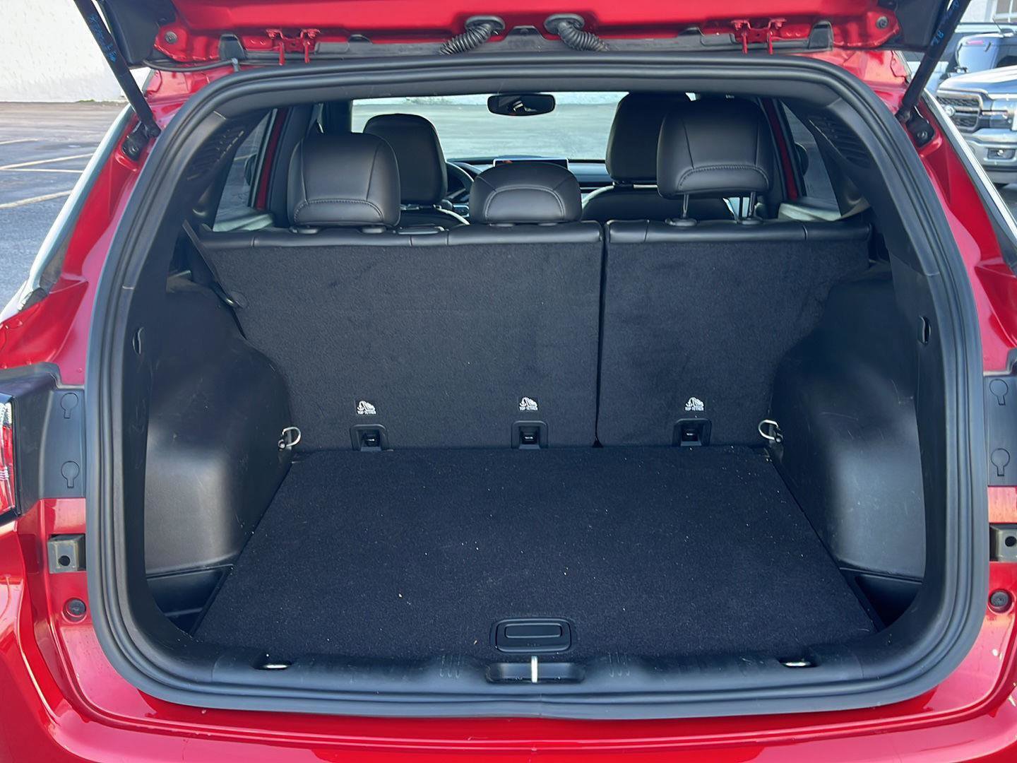 Used 2025 Jeep Compass Limited image 17