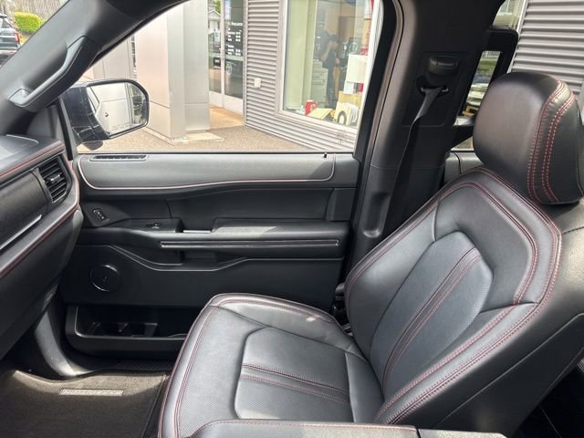 Certified 2022 Ford Expedition Max Limited w/ Equipment Group 303A AWD/4WD image 31