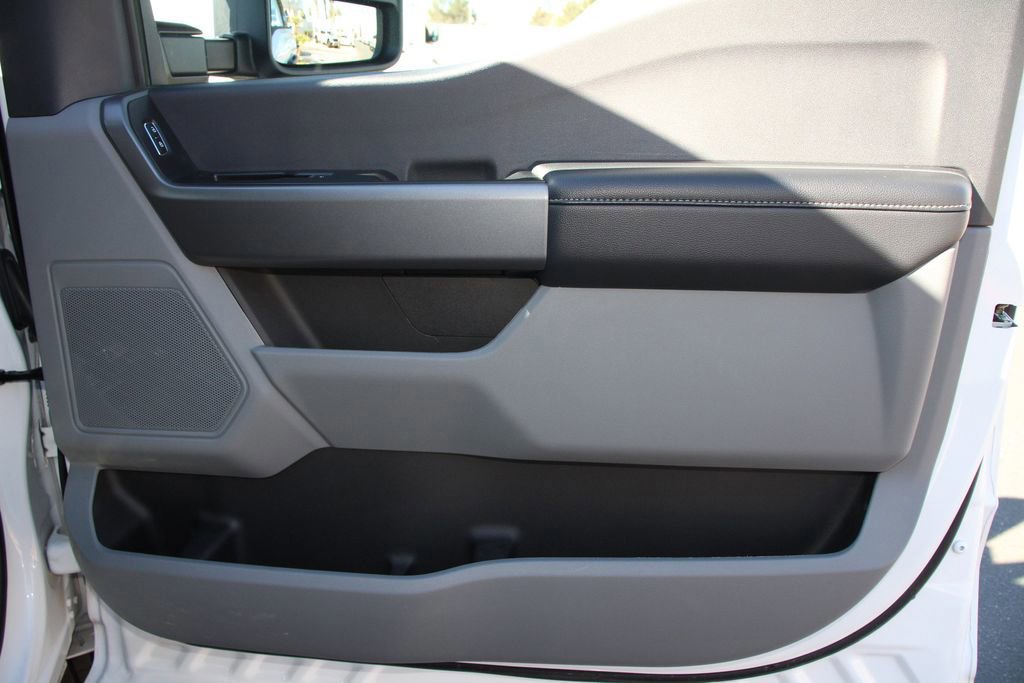 Certified 2025 Ford F250 XLT image 28