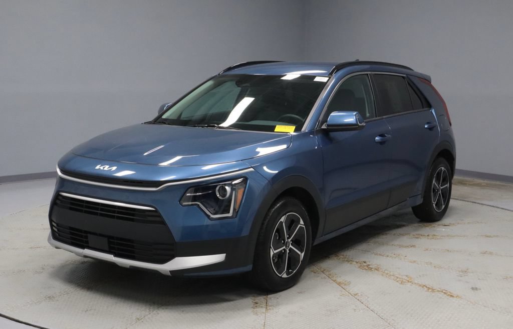 Used 2025 Kia Niro EX FWD image 7