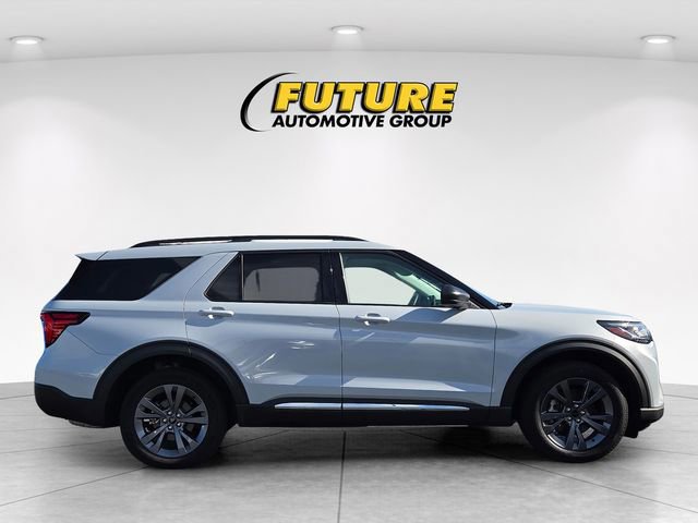 Certified 2025 Ford Explorer Active w/ Active Comfort Package AWD/4WD image 6