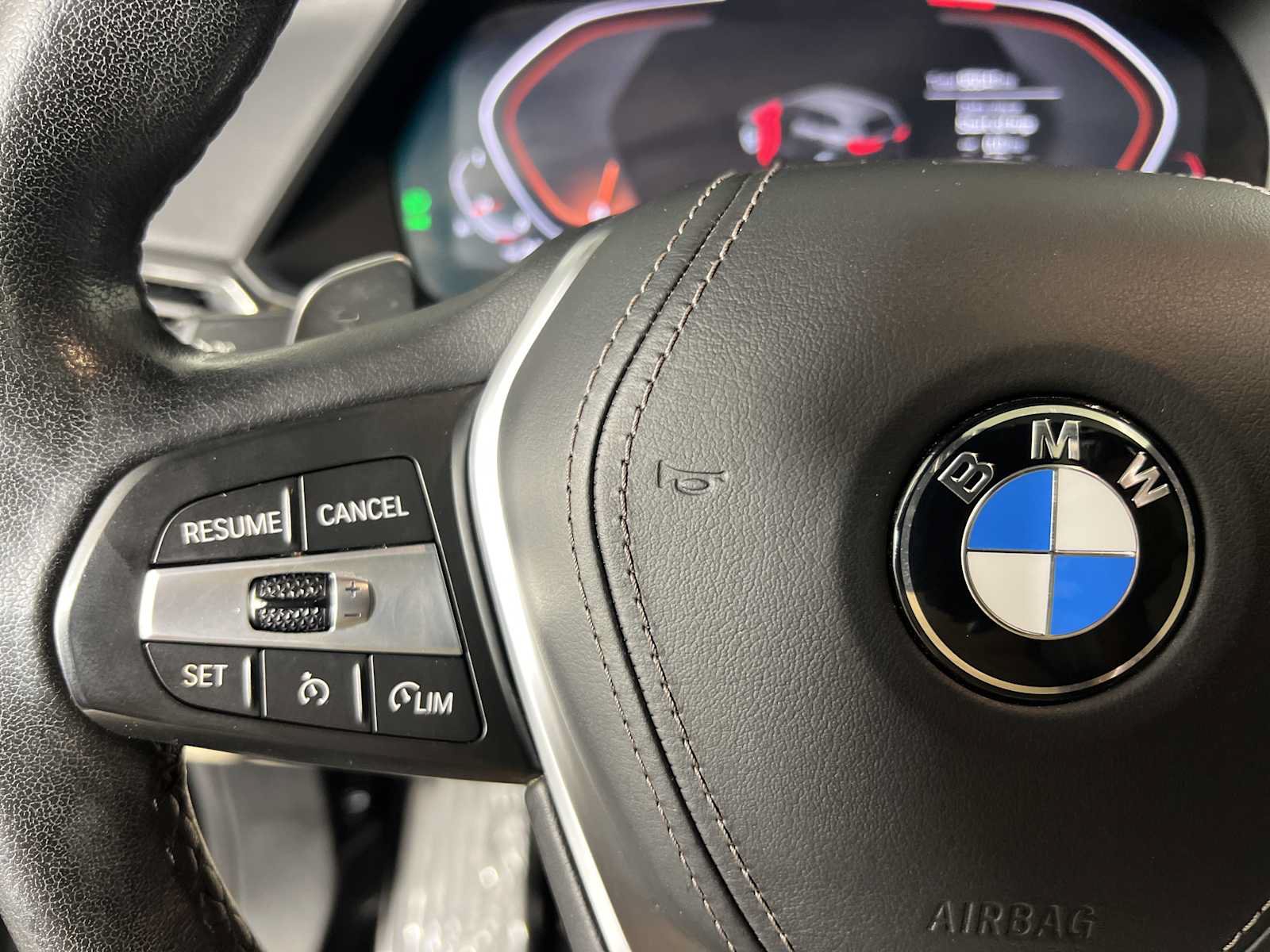 Used 2021 BMW X5 xDrive40i w/ Convenience Package AWD/4WD image 32