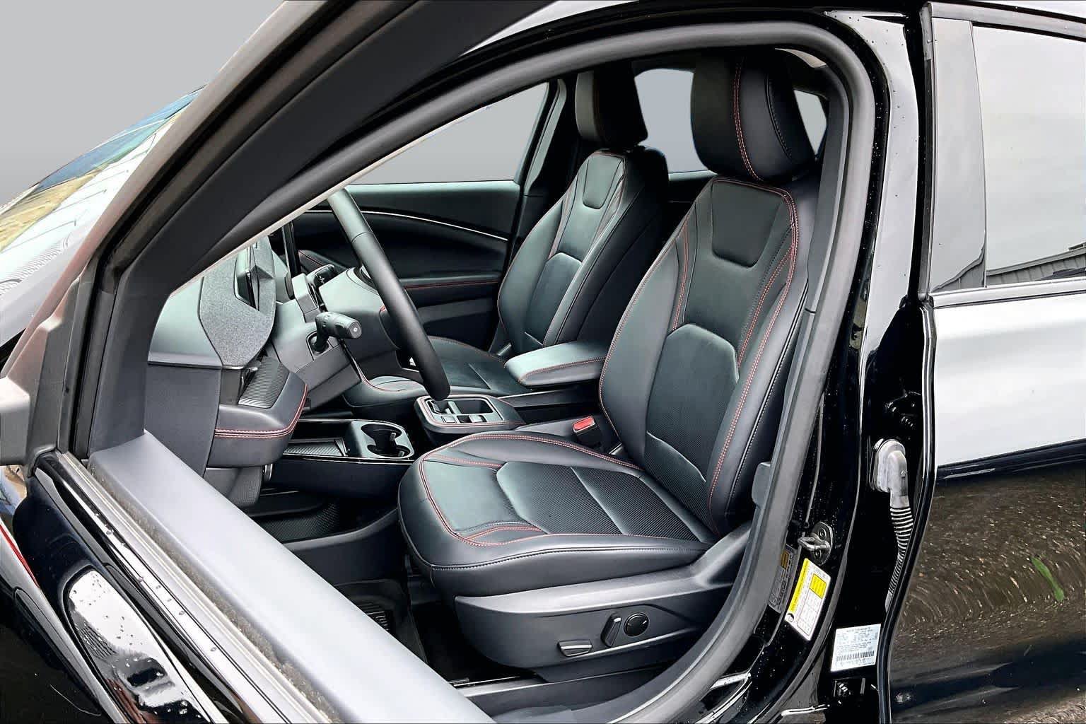 Certified 2025 Ford Mustang Mach-E Premium w/ Sport Appearance Package AWD/4WD image 9